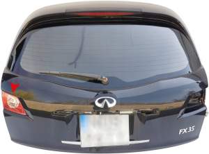 LAMPA LEWA W KLAPĘ BAGAŻNIKA INFINITI FX35 FX45