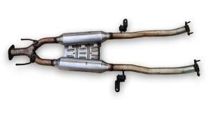 WYDECH TŁUMIK ŚRODKOWY RURA INFINITI QX70 FX30d 3.0d 203001DR0A