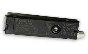 WZMACNIACZ ANTENOWY INFINITI Q30 QX30 MERCEDES W117 W247 W176 W156 W205
