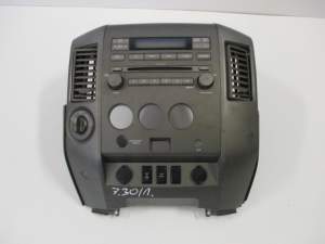 PANEL ŚRODKOWY KLIMATYZACJI RADIO NISSAN TITAN