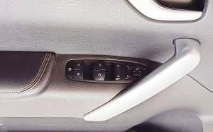 PANEL PRZYCISKI PRZEŁĄCZNIKI SZYB LEWY PRZÓD MERCEDES X KLASA W470