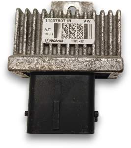 PRZEKAŹNIK ŚWIEC ŻAROWYCH NISSAN NAVARA D23 MERCEDES X470 W470 2.3 DCI