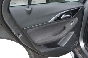 BOCZEK TAPICERKA DRZWI LEWA TYLNA TYŁ INFINITI Q30