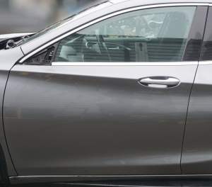 LISTWA ZGARNIAJĄCA LEWA PRZÓD PRZEDNIA CHROM INFINITI Q30