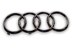 LOGO ZNACZEK EMBLEMAT GRILLA ATRAPY AUDI