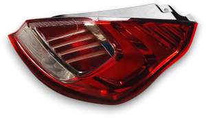 LAMPA PRAWA TYŁ TYLNA FORD FIESTA MK7 VII LIFT