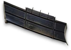 ŚLIZG WZMOCNIENIE LISTWA ATRAPY GRILLA VOLKSWAGEN PASSAT B6 3C0853651BM