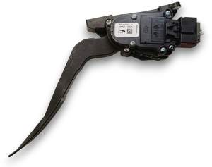 PEDAŁ GAZU POTENCJOMETR NISSAN NAVARA D23 2.3 DCI YS23 18002KJ0A