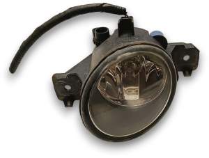 HALOGEN PRZECIWMGIELNY PRAWY NISSAN NAVARA D23 JUKE F15 261508992A