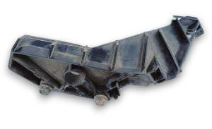 ŚLIZG ZDERZAKA PRAWY PRZÓD INFINITI Q70 M30d M35 M37 M56 620581MA0A