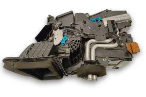 NAGRZEWNICA NISSAN NOTE E11 F667122P