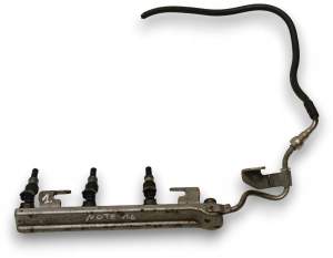 LISTWA WTRYSKOWA WTRYSKIWACZE NISSAN NOTE E11 1.6 BENZYNA