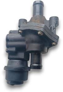 OBUDOWA TERMOSTATU 2.3d NISSAN NAVARA NP300 D23 YS23 922304507R