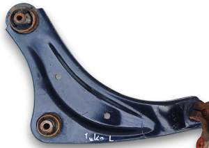 WAHACZ LEWY PRZÓD PRZEDNI NISSAN JUKE I F15 LIFT 1.6