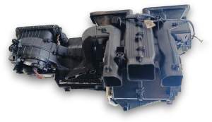 NAGRZEWNICA DMUCHAWA INFINITI Q30 QX30 UK ANGLIK A2468302302