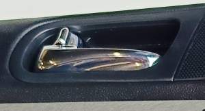 KLAMKA WEWNĘTRZNA DRZWI LEWA INFINITI G37 COUPE