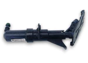 SPRYSKIWACZ LAMPY REFLEKTORA LEWY VOLKSWAGEN PASSAT CC 2012-2017 1307030666