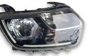 LAMPA PRAWA PRZÓD PRZEDNIA DACIA DUSTER II 260101133R