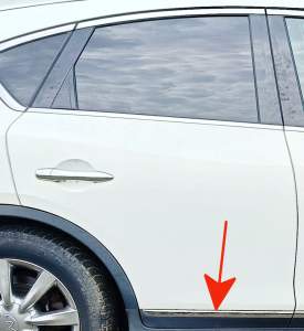 LISTWA DOLNA DRZWI PRAWA TYLNA TYŁ INFINITI QX50 EX37 AWD