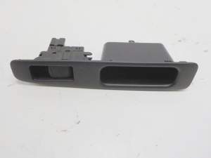 UCHWYT PLASTIK DRZWI PRAWY TYŁ NISSAN QASHQAI