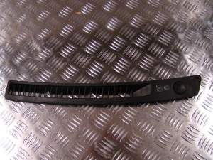 PLASTIK NAWIEWU PODSZYBIA CZUJNIK NISSAN GTR GT-R