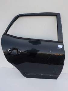 DRZWI PRAWY TYŁ TOYOTA AURIS