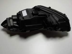 LAMPA PRAWA PRZÓD HYUNDAI ix20 JC 921021K