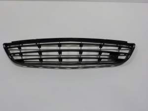 KRATKA ZDERZAKA PRZÓD OPEL CORSA D 5D 13179942