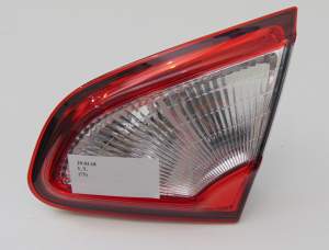 LAMPA TYLNA PRAWA TYŁ KLAPA NISSAN QUASHQUAI 10-13