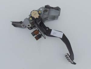 PEDAŁ HAMULCA INFINITI Q70 98880AT300