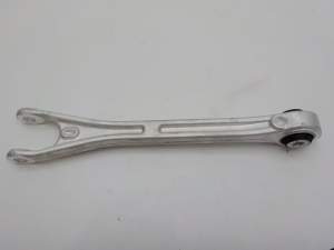 WAHACZ TYŁ PRAWY DOLNY MASERATI GHIBLI 670002808