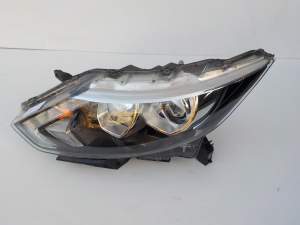 NISSAN QASHQAI II J11 LAMPA LEWY PRZÓD