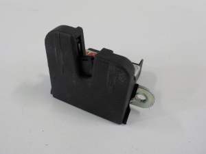 ZAMEK PRAWY PRZÓD 13210749 OPEL ASTRA III H