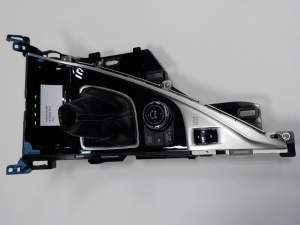 PANEL STEROWANIA Z TUNELU  Q50 HYBRID 3.5