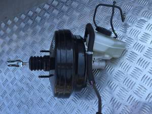 INFINITI Q50 SERWO POMPA HAMULCOWA ZBIORNICZEK