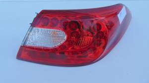 LAMPA PRAWA TYLNA TYŁ INFINITI Q70