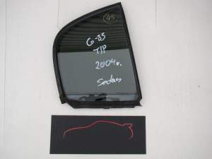 INFINITI G35 SEDAN SZYBA MAŁA W DRZWI TYLNE PRAWA