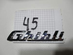ZNACZEK EMBLEMAT MASERATI GHIBLI