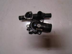 TERMOSTAT OBUDOWA NISSAN X-TRAIL T31