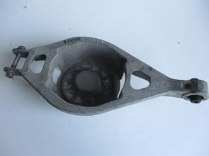 WAHACZ TYŁ DOLNY INFINITI G35 G37