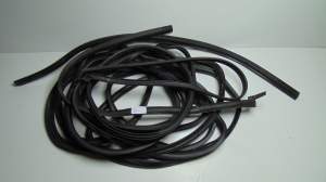 VOLVO XC 60 XC60 USZCZELKA USZCZELKI