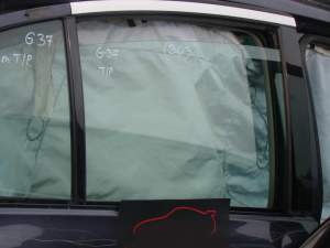 INFINITI G37/35 SZYBA BOCZNA DRZWI TYŁ PRAWY