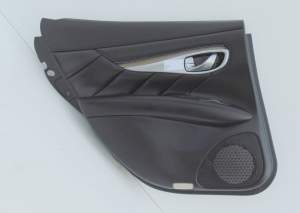 BOCZEK TAPICERKA DRZWI LEWY TYŁ INFINITI Q70