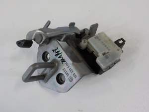 ZAMEK RYGIEL KLAPY 1Z9827511C SKODA OCTAVIA II