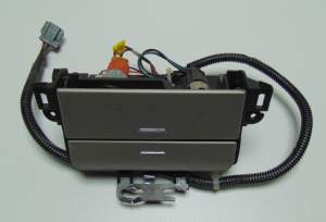 PANEL PRZEDNI ZAPALNICZKA 12V LINCOLN LS 3.9 V8 99-06