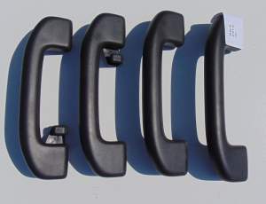 UCHWYT RĄCZKA PODSUFITKI INFINITI Q70