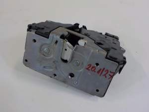 ZAMEK PRAWY PRZÓD 13431840 OPEL CORSA E