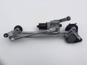 MECHANIZM WYCIERACZEK INFINITI Q50 HYBRID