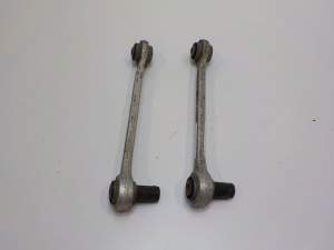 WAHACZ ZBIEŻNOŚCI TYŁ AUDI A8 D2 4D0501529F