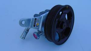 POMPA WSPOMAGANIA INFINITI QX 70 3,7